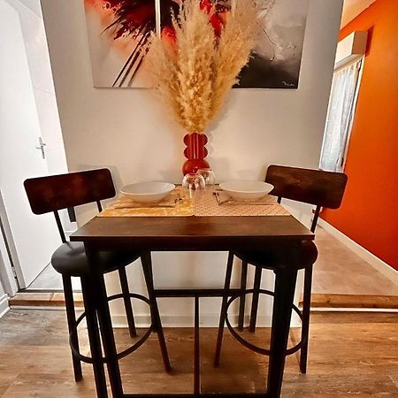 Charmant Studio En Plein Centre Ville De Chartres Apartment Luaran gambar