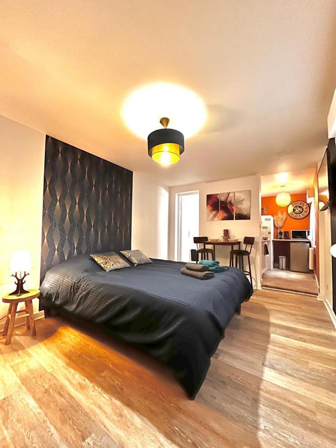 Charmant Studio En Plein Centre Ville De Chartres Apartment Luaran gambar