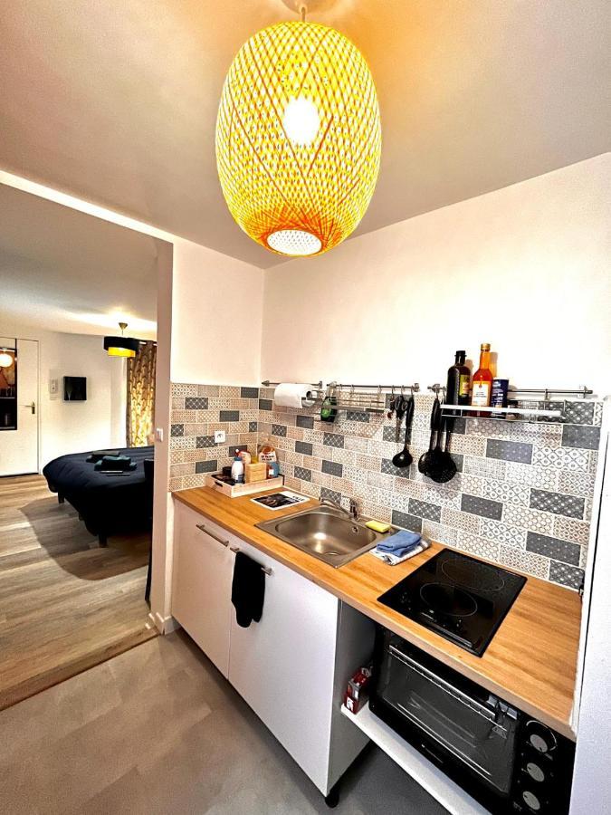 Charmant Studio En Plein Centre Ville De Chartres Apartment Luaran gambar